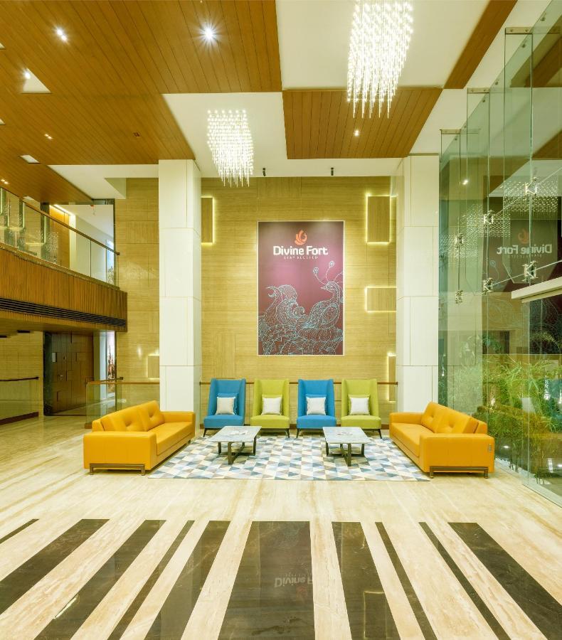 Hotel Divine Fort Palani Exterior foto