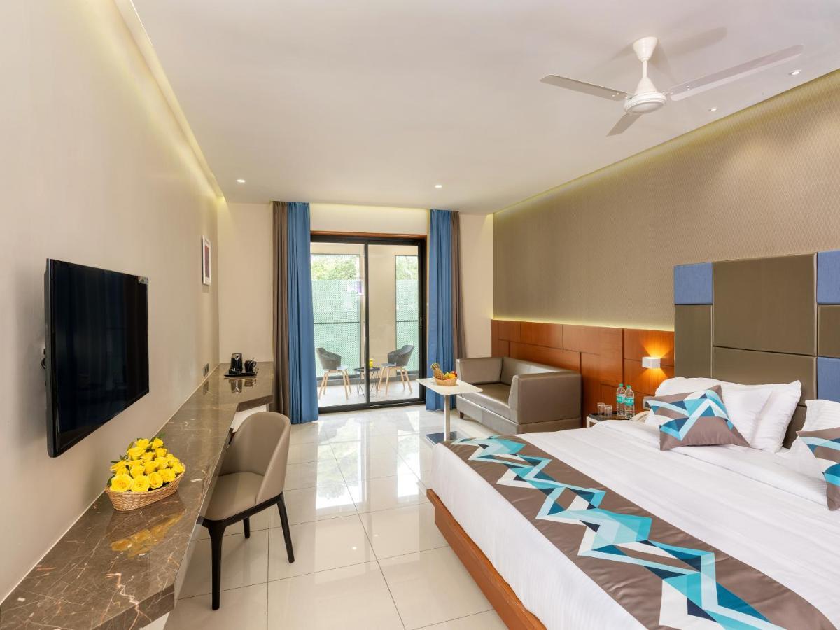 Hotel Divine Fort Palani Exterior foto
